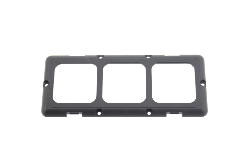 Triple Socket Surround Inner C-Line (Black)