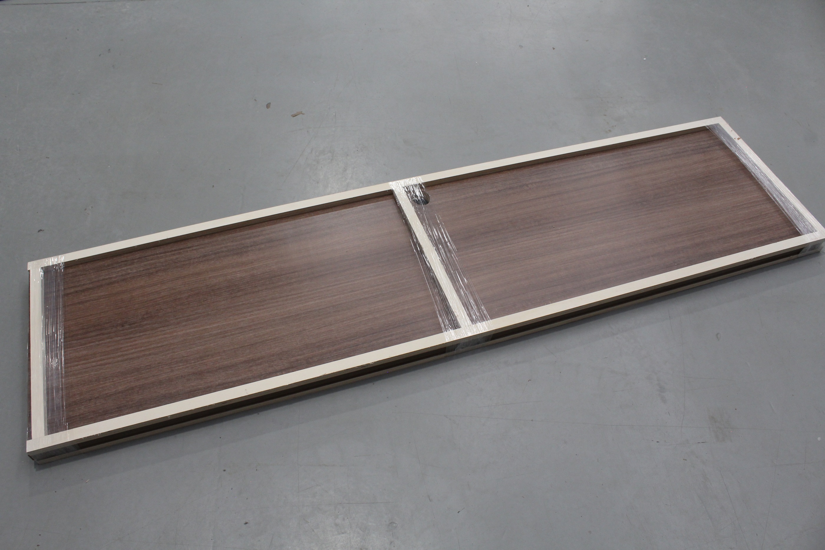 AE2 TC Mid Washroom Door (Revision A04)