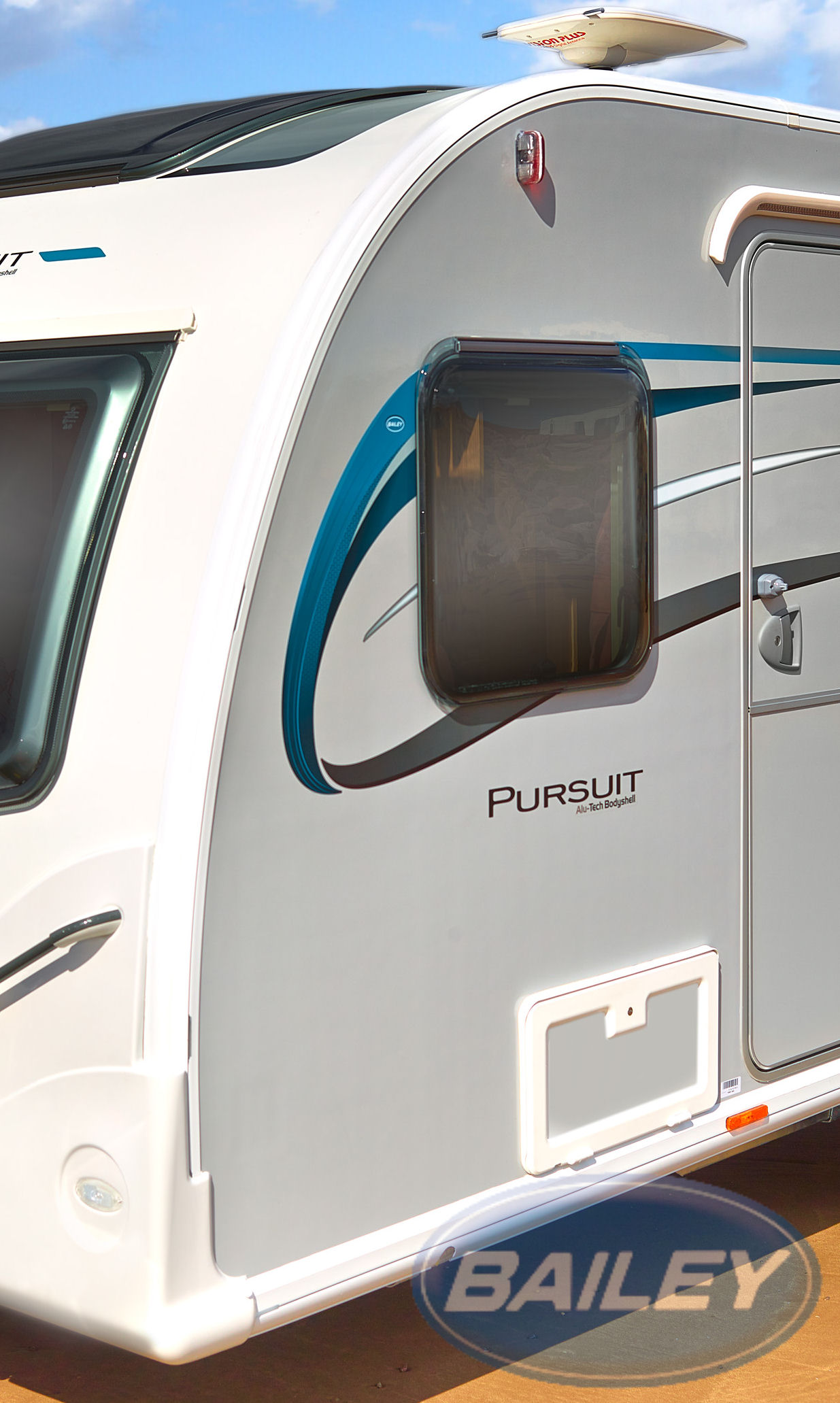 Pursuit N/S Front Formed Rail (WHITE)