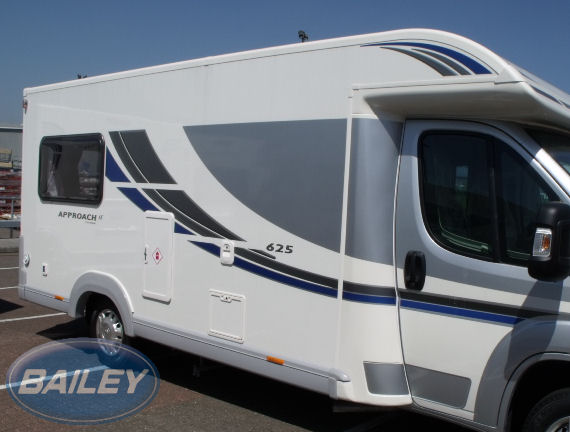 Approach 625SE Complete Bonded O/S Side Panel