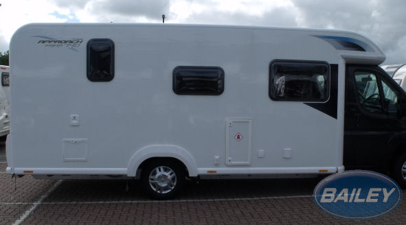 Approach Autograph 740 Bonded O/S Side Panel