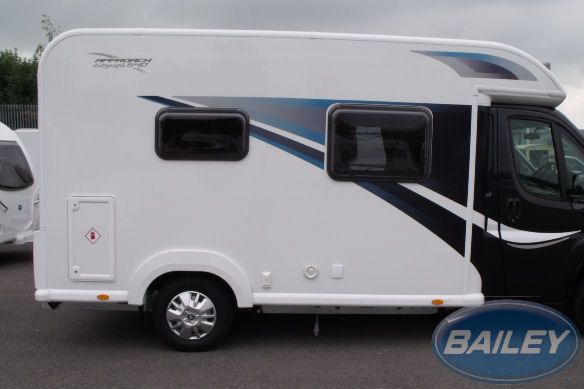 Approach Autograph 540 Bonded O/S Side Panel