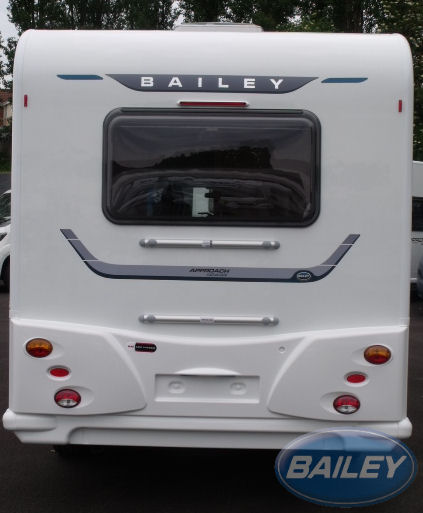 Approach Advance 665 Bonded Roof/Rear Panel