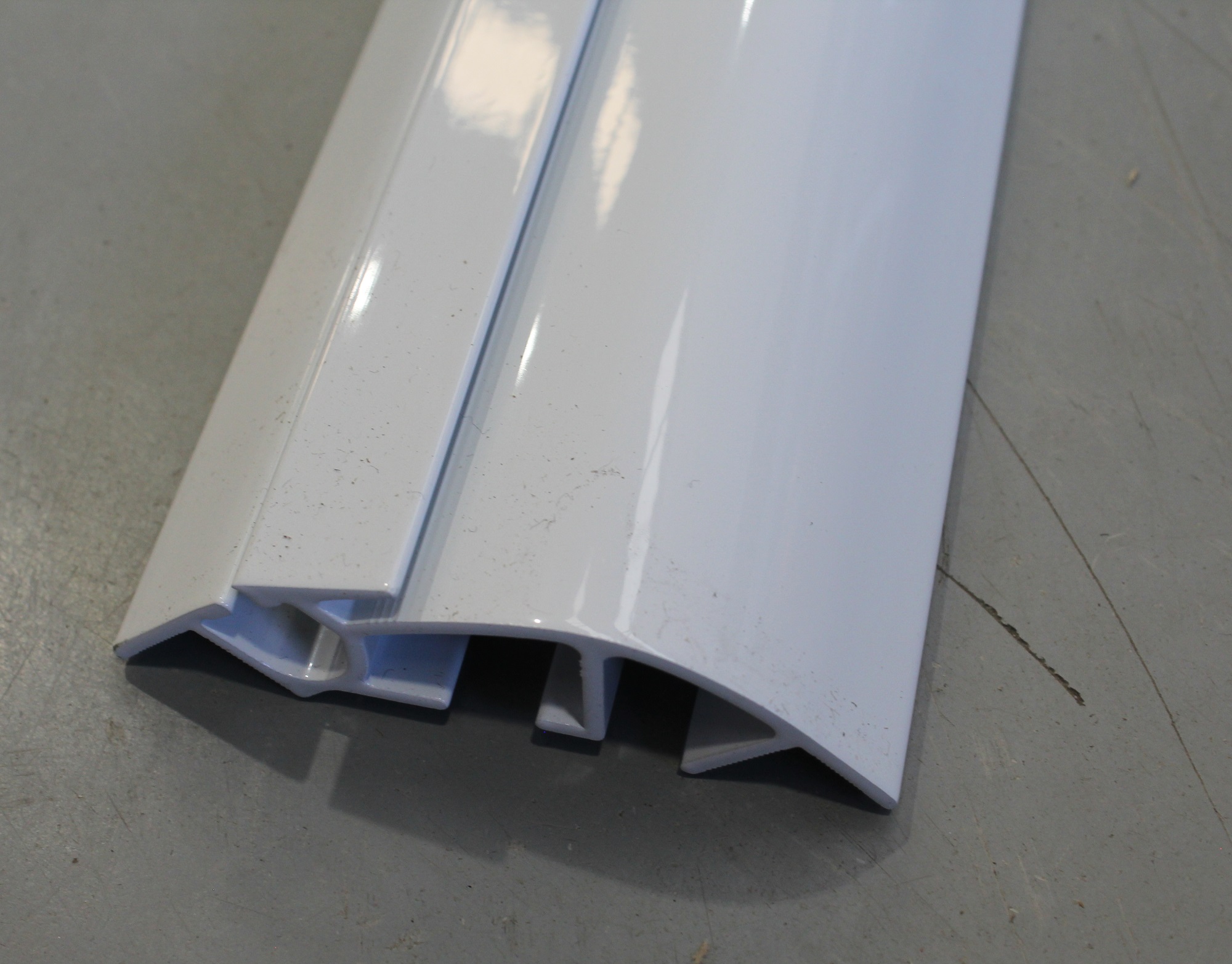 AUS Straight Awning Rail 1966mm WHITE