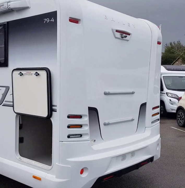 Autograph II 79-4 Bonded Rear Panel