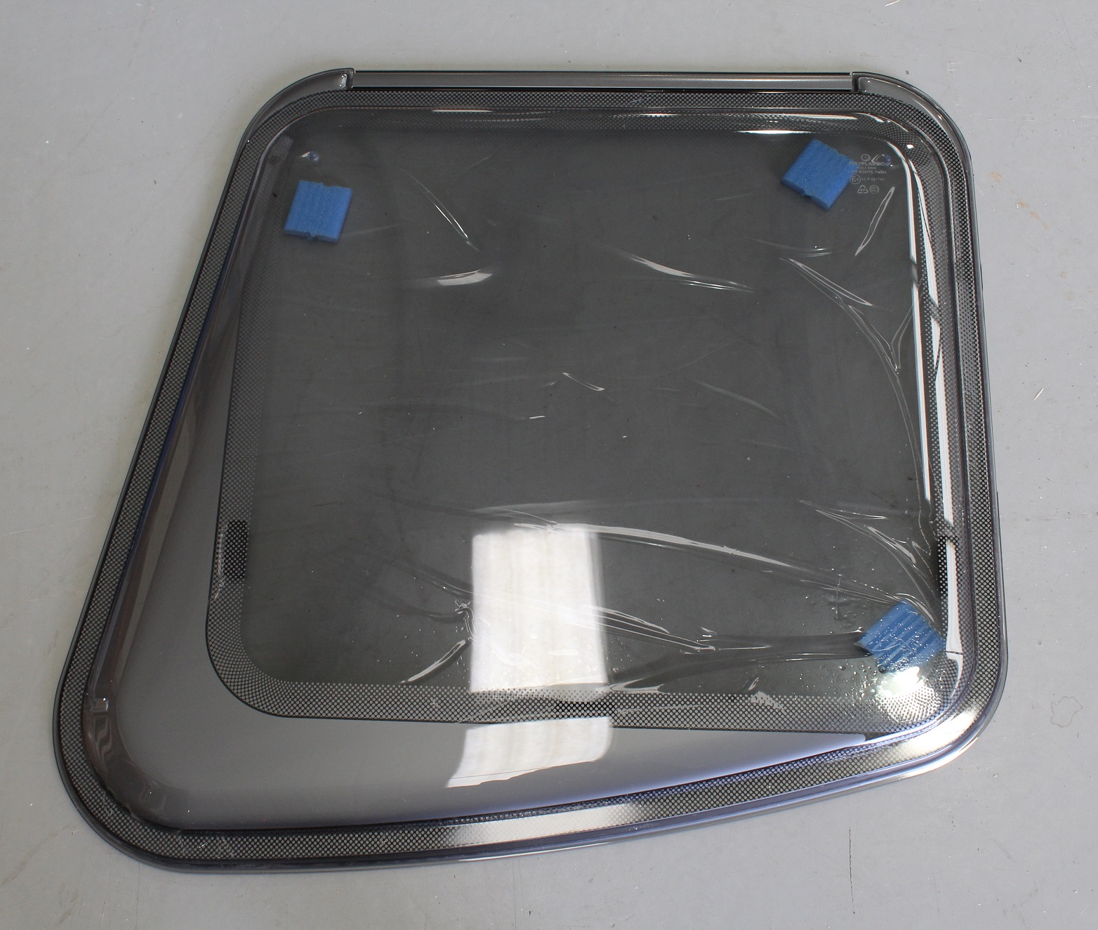 Orion 600 x 550 N/S Window