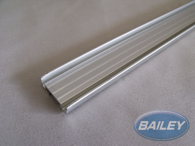 Roof Mould Strap for Older Vans ( Gutter Mould )