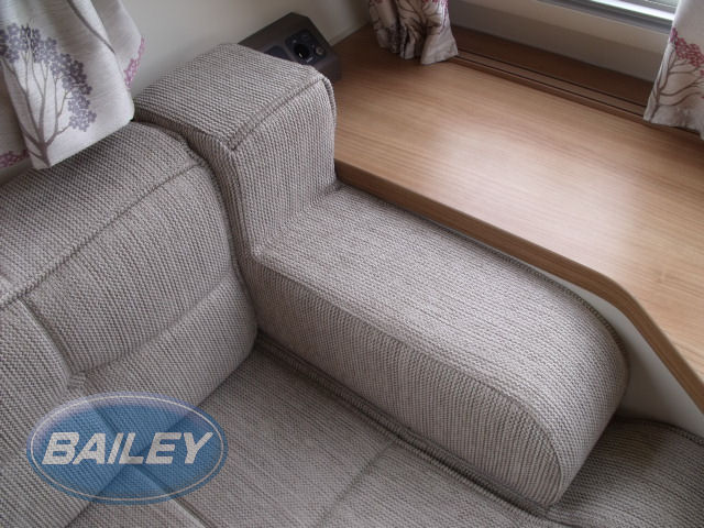 Pegasus GT65 Shaped Arm/Backrest N/S Amaro