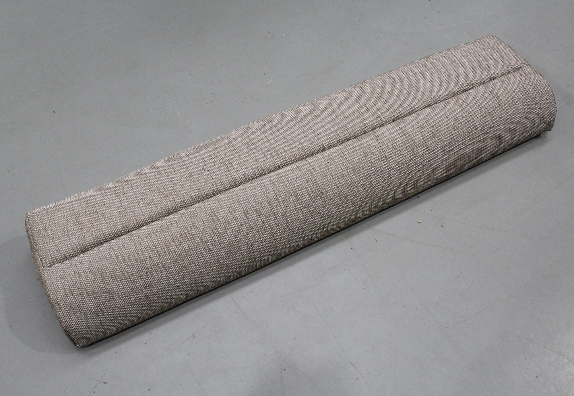 Read more about PX1 Front B/rest 1400x307x140 Lowdham SE (Foam) product image