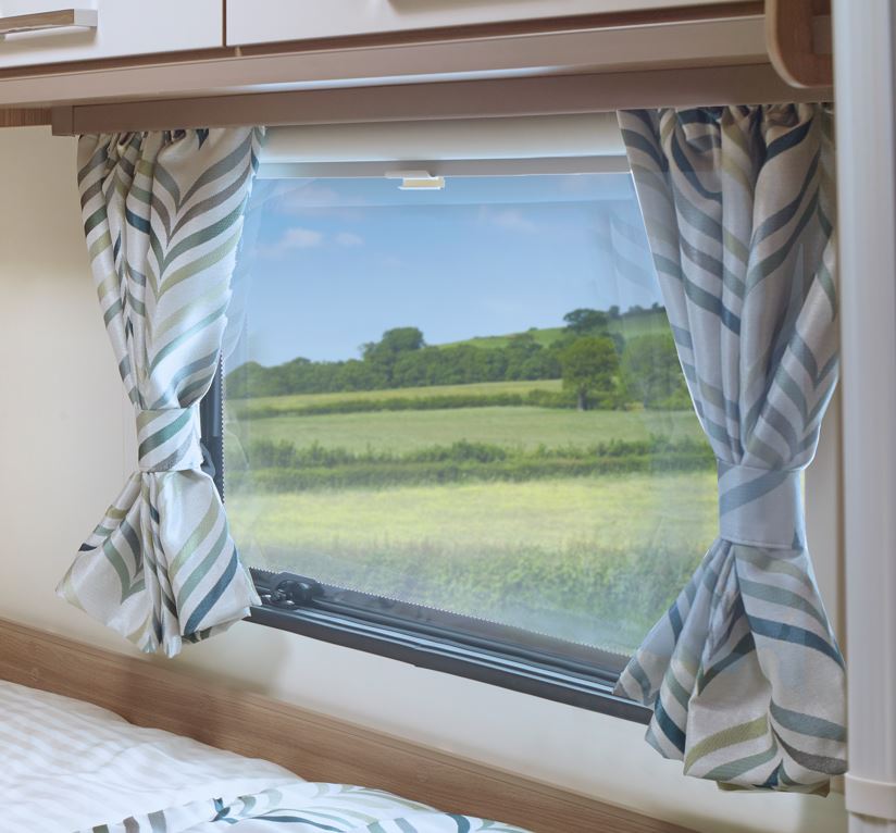 Peg GT70 Curtain w/ Tie 550x800mm Bletchley Pair