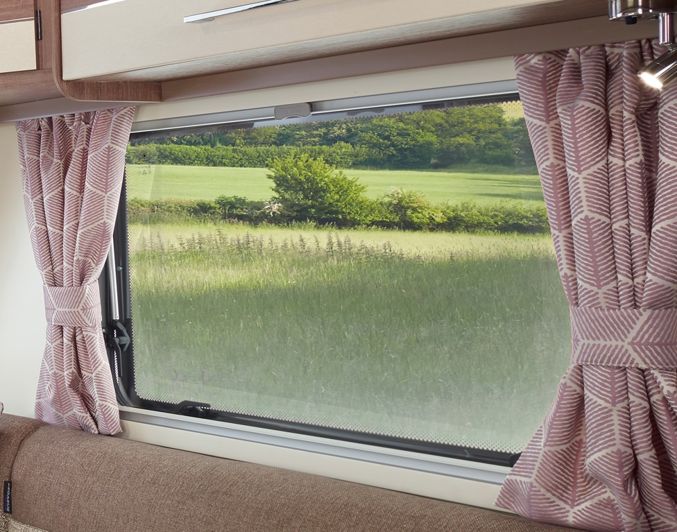 Read more about PS6 Curtain w/ Retainer HWx650mm Archway (Pair) product image