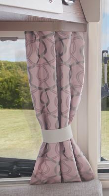 Read more about PX1 Platinum Front Curtain HWx800mm product image