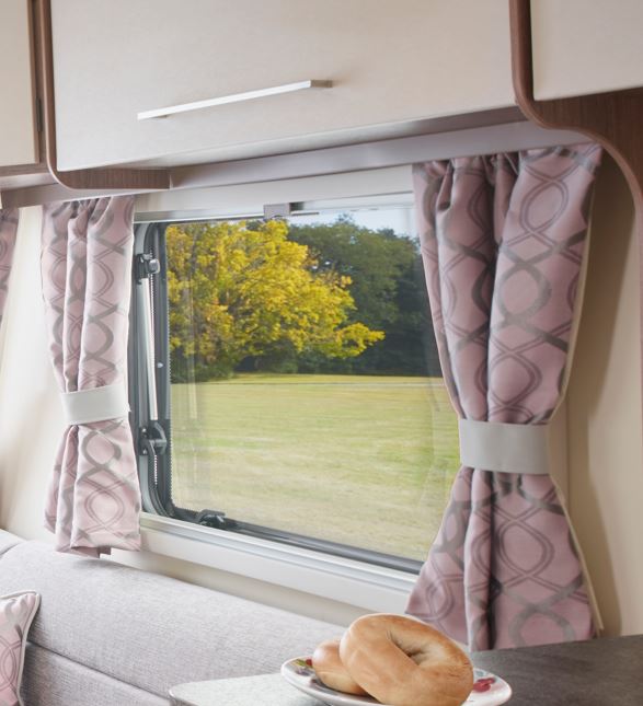 Read more about PX1 Platinum Curtain HWx650mm Pair product image