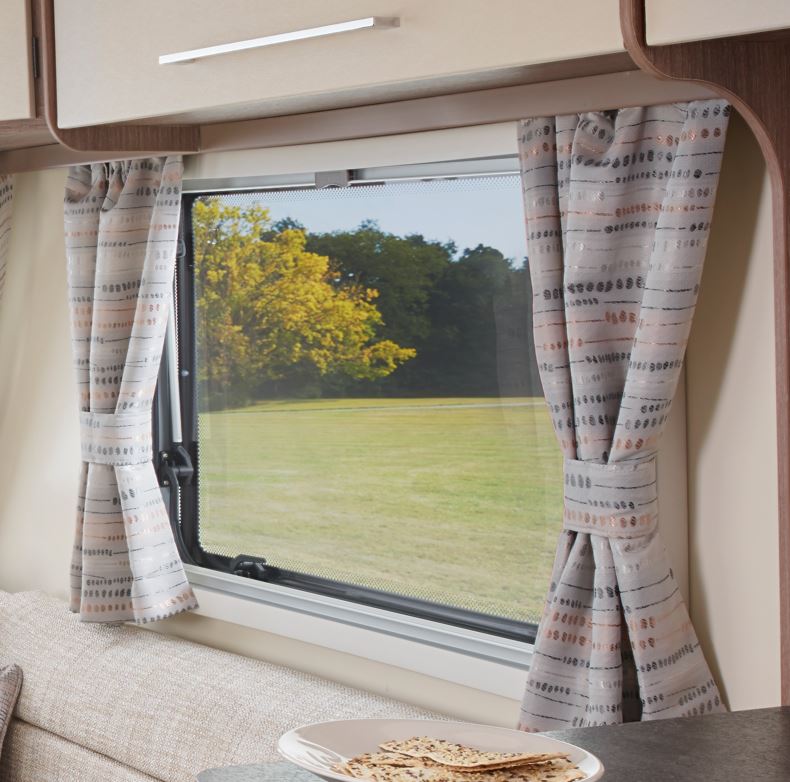 Read more about PX1 Panther Curtain HWx660mm Pair product image