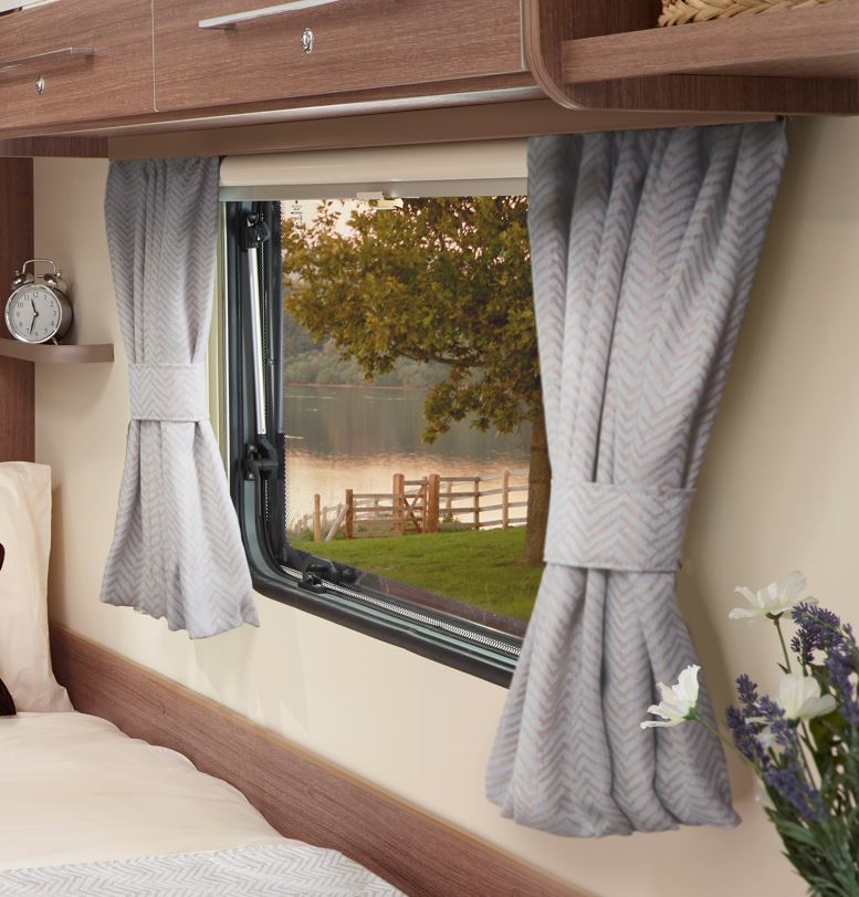 ALS Curtain w/ Tie 800x630mm Pair - Finchley