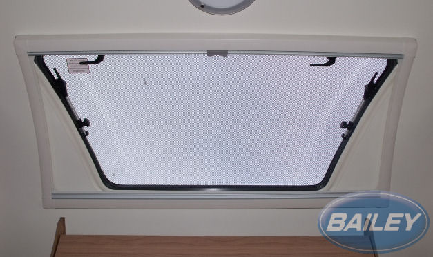PT2 & AH1 Curved Roof Light Blind  - RAL9001
