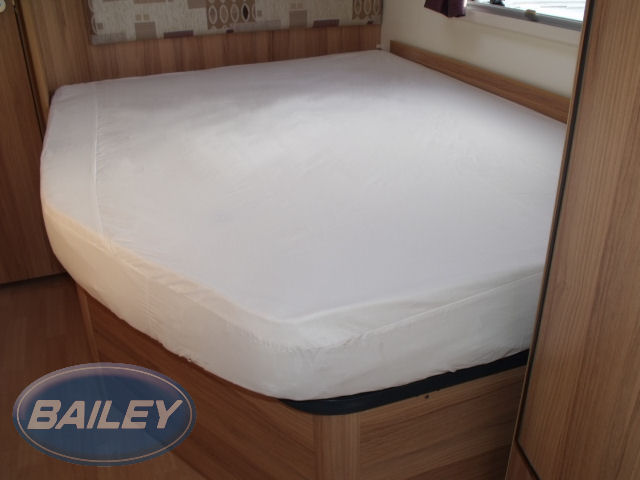 Cream Fitted Bed Sheet for Angled Mattress (L/H)