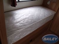 PT1 Pursuit 550/4 O/S Fixed Bed Mattress 1800x690x200mm