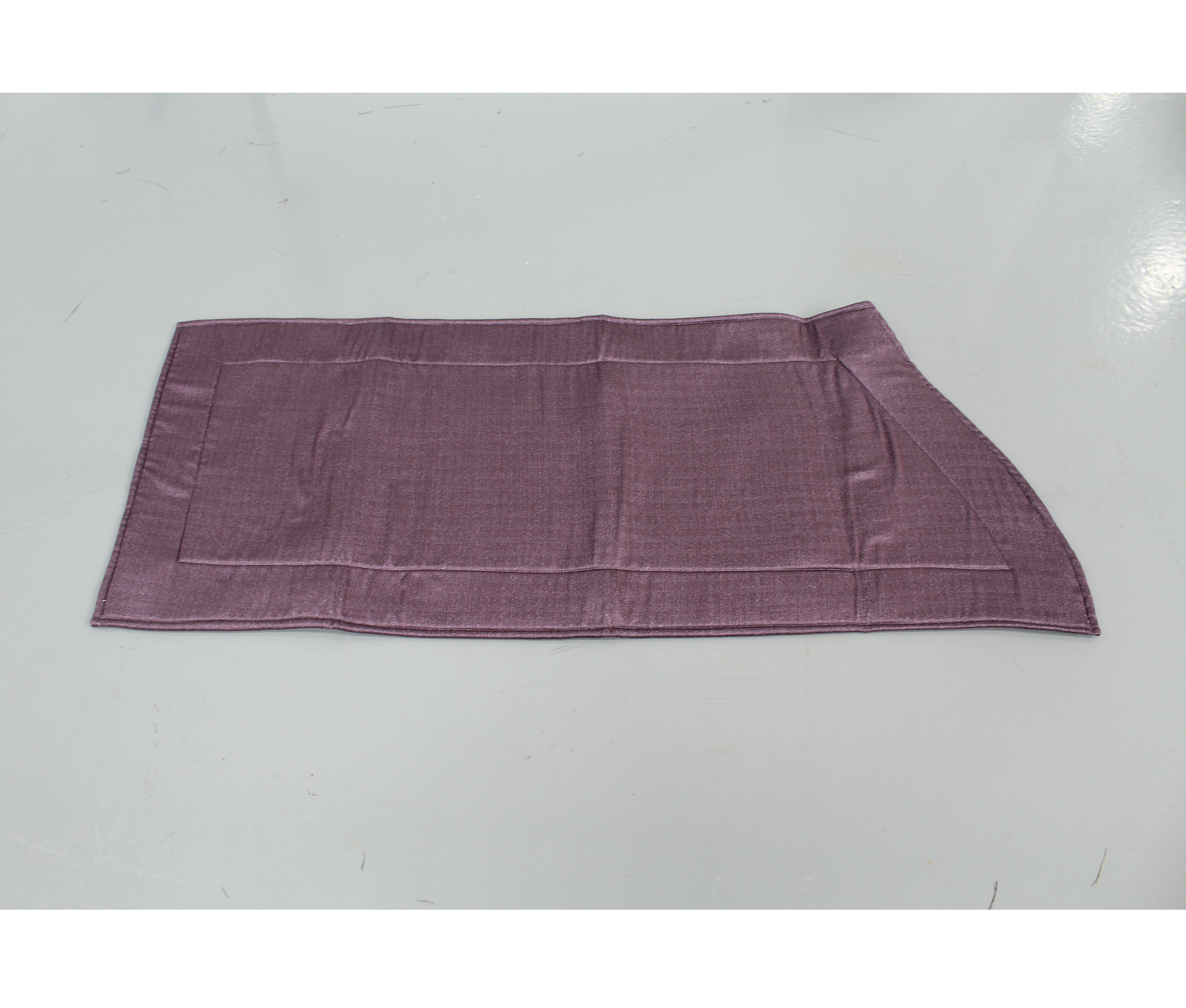 Unicorn II Angled Fixed Bed Runner in Mozart