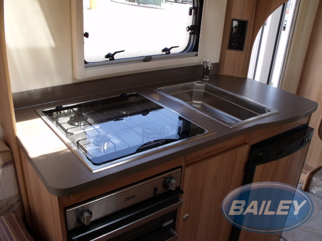 625 se Kitchen Top and Splashback