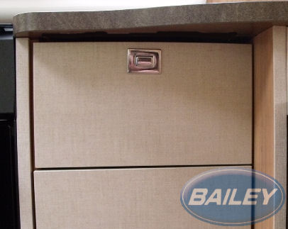 Read more about App Auto Kitchen Drawer 267x150 RH A2FV02R product image