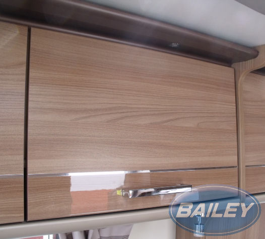 PS4 UN3 Locker Door (Handle) 390x600 mm Mendip Ash