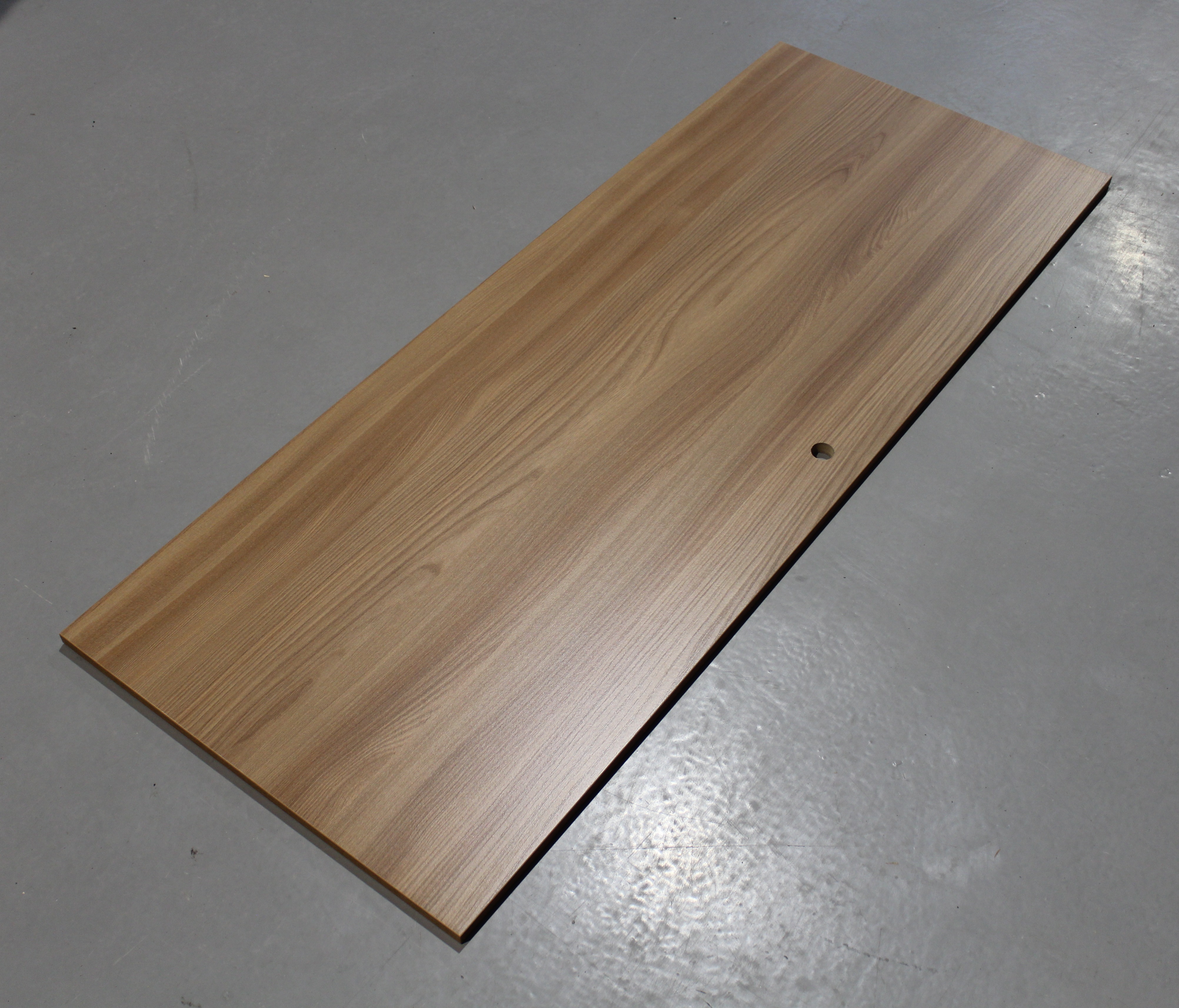 PS4 Flat Door w/ Hole 1356x529 mm Mendip Ash