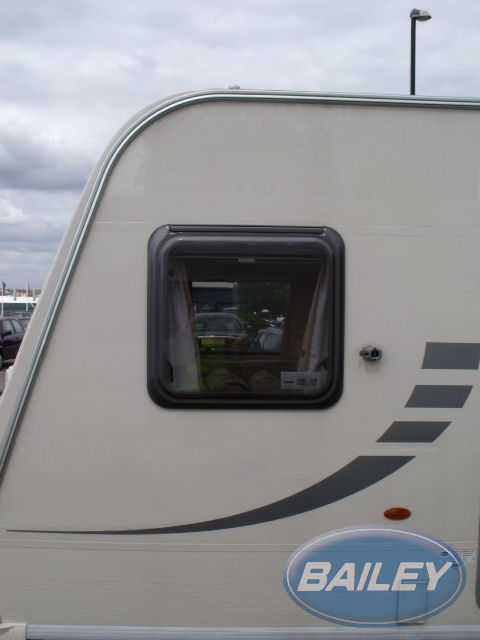 S7 Pageant Bottom N/S Forward Grey Swirl