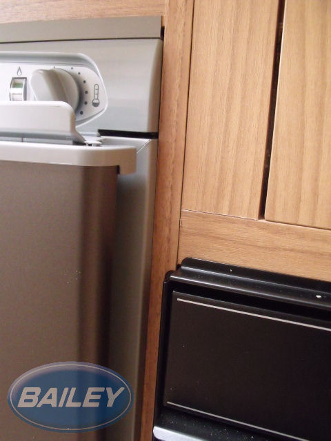 Read more about Orion 400/2 Kitchen Unit Fridge/Oven Inner End product image