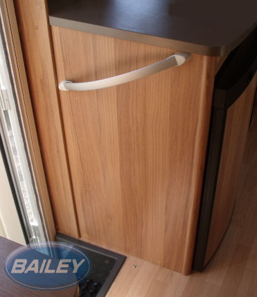 Read more about Approach 760SE Kitchen Unit L/H Outer End product image