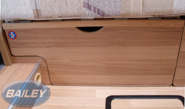 Approach 620SE Front Bunk O/S Facia 835x337 Shaped