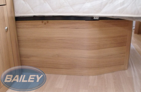 Unicorn II Cartagena Fixed Bed L/H Side