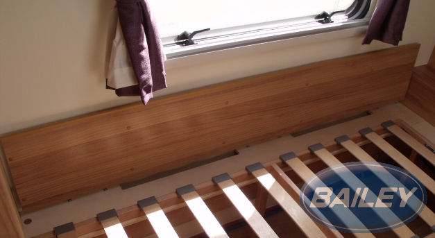 Unicorn II Cadiz O/S Fixed Bed Baffle Board