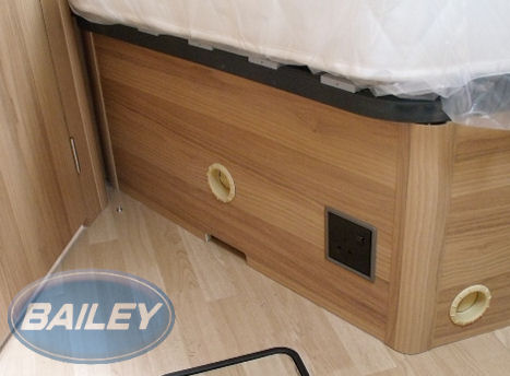 Approach 740SE 745SE Fixed Bed Middle Panel