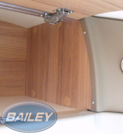 Approach L/L N/S Over Cab R/H Locker End