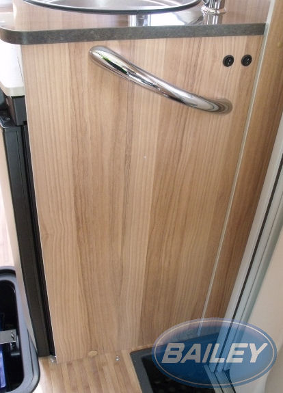 App Autograph 765 750 625 Kitchen R/H Outer End