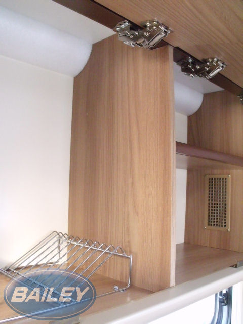 Read more about Unicorn III Kitchen Locker Centre Divider product image
