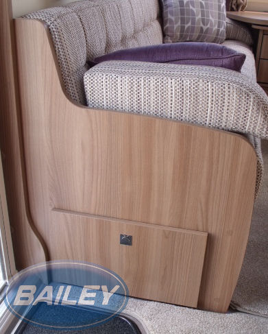 Unicorn III (Various) Front Bunk N/S End