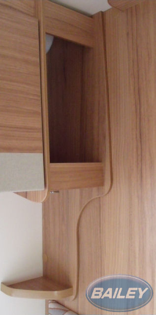 Pursuit 550/4 Fixed Bed O/S R/H Rear Locker End