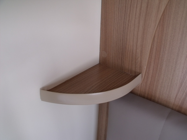 Uni III Cor Fixed Bed O/S Rear Small Shelf