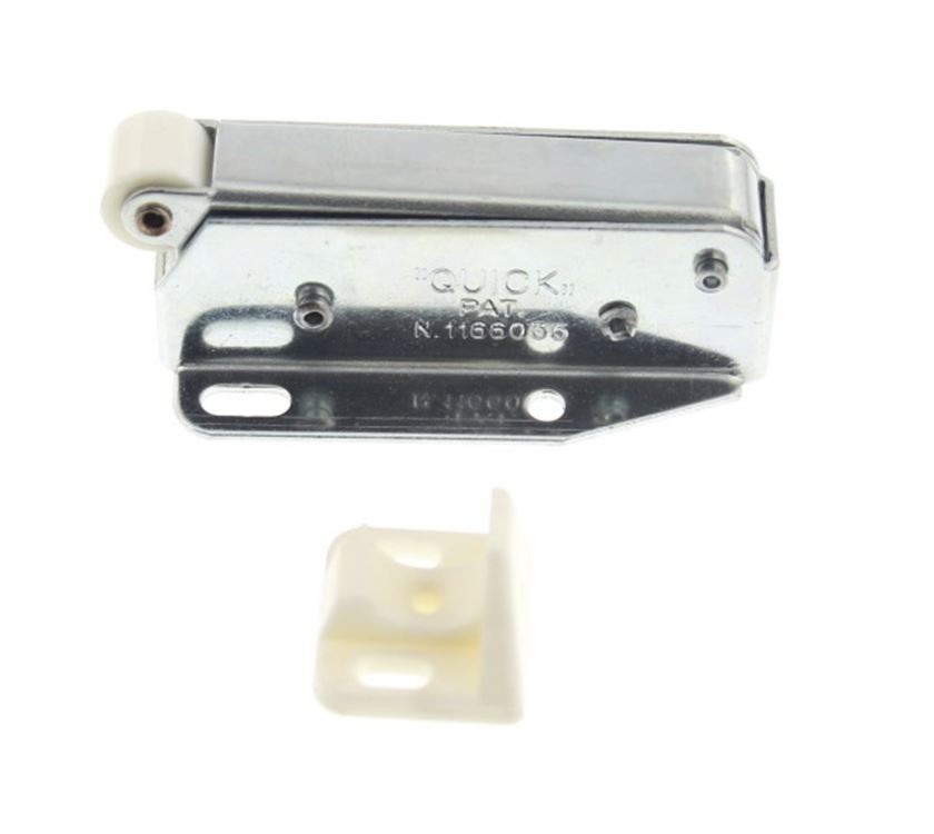 Automatic Spring Catch | PRIMA Leisure