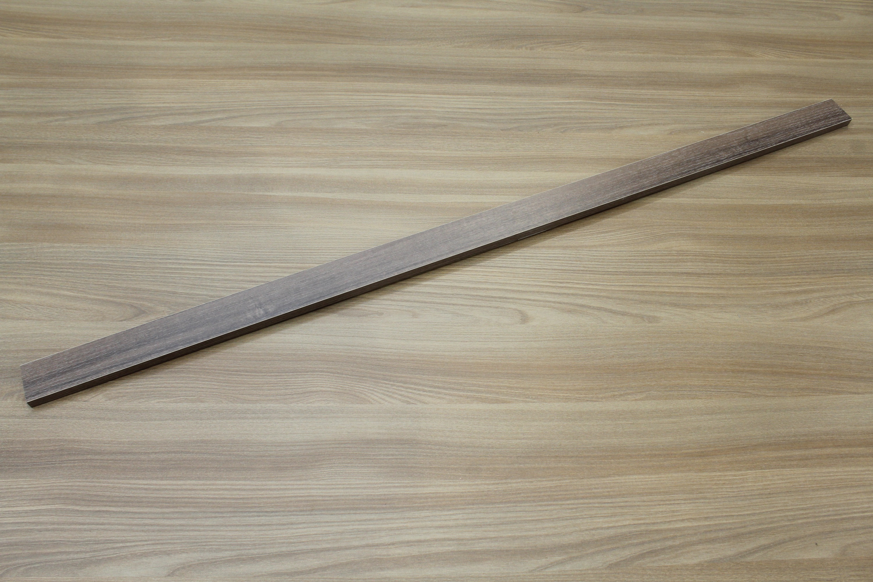 UN4 Cab/Pam Rear Robe (Long Face) 32x15 mm