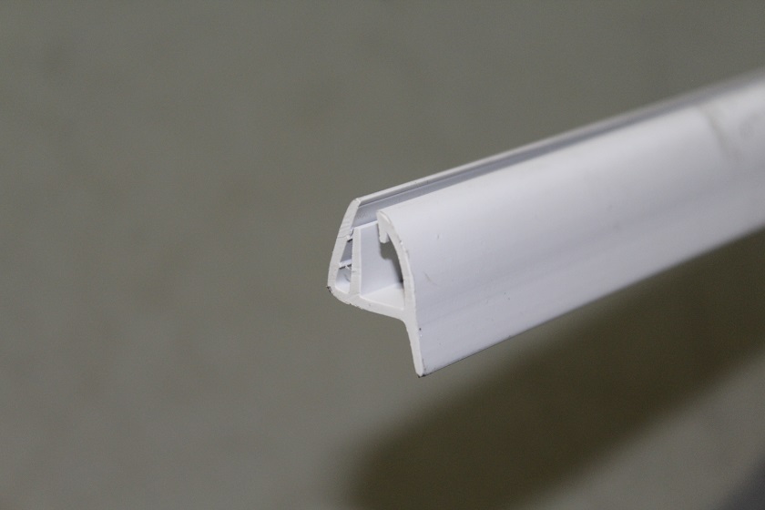 Read more about WHITE Double Wheel Spat Extrusion 1850mm product image