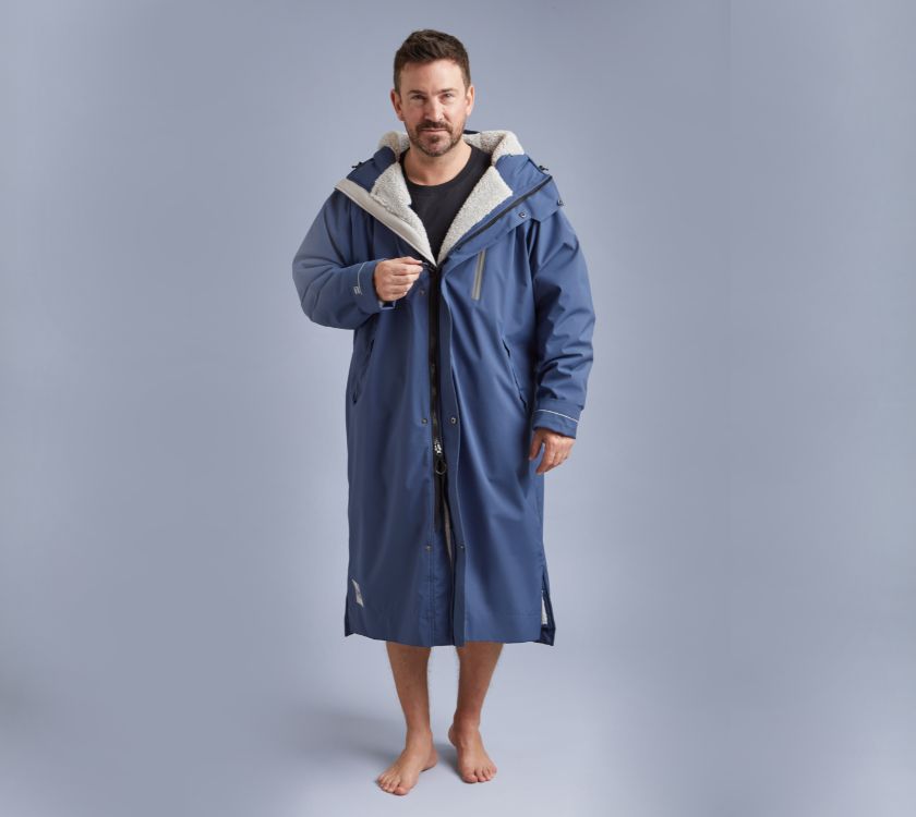 Red Equipment - Alter Evo Changing Robe - Admiral Blue - Unisex Large