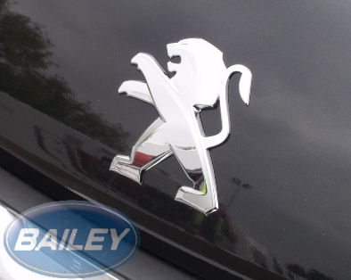 Peugeot Bonnet Badge (facelift cab)