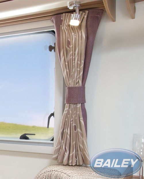 Read more about UN3 Valencia Curtain Set product image