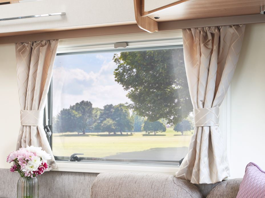 PS4 Rimini Curtain Set - Goldhawk