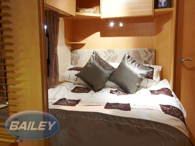 Read more about Bedding Set for Fixed Bed in Monaco O/S product image