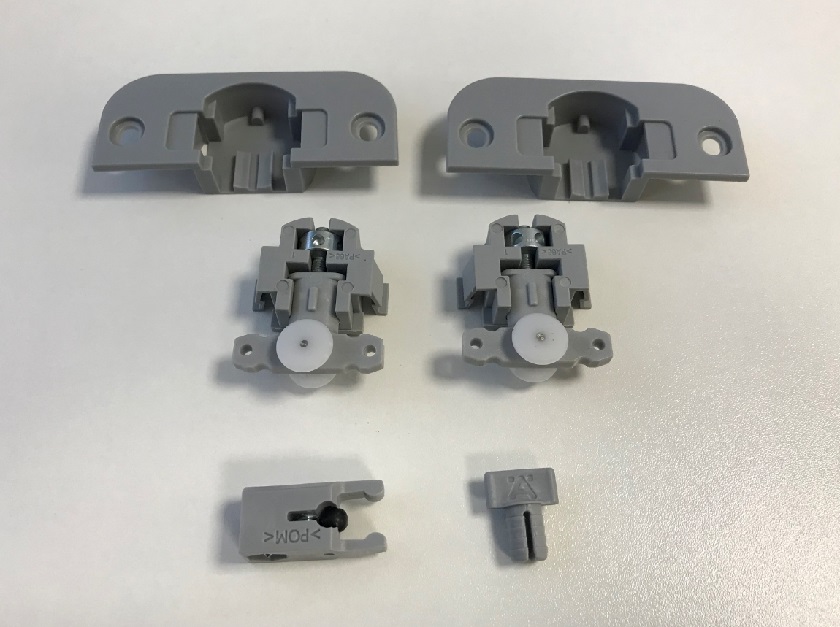 UN4 AH2 Sliding Washroom Door Fittings (Set)