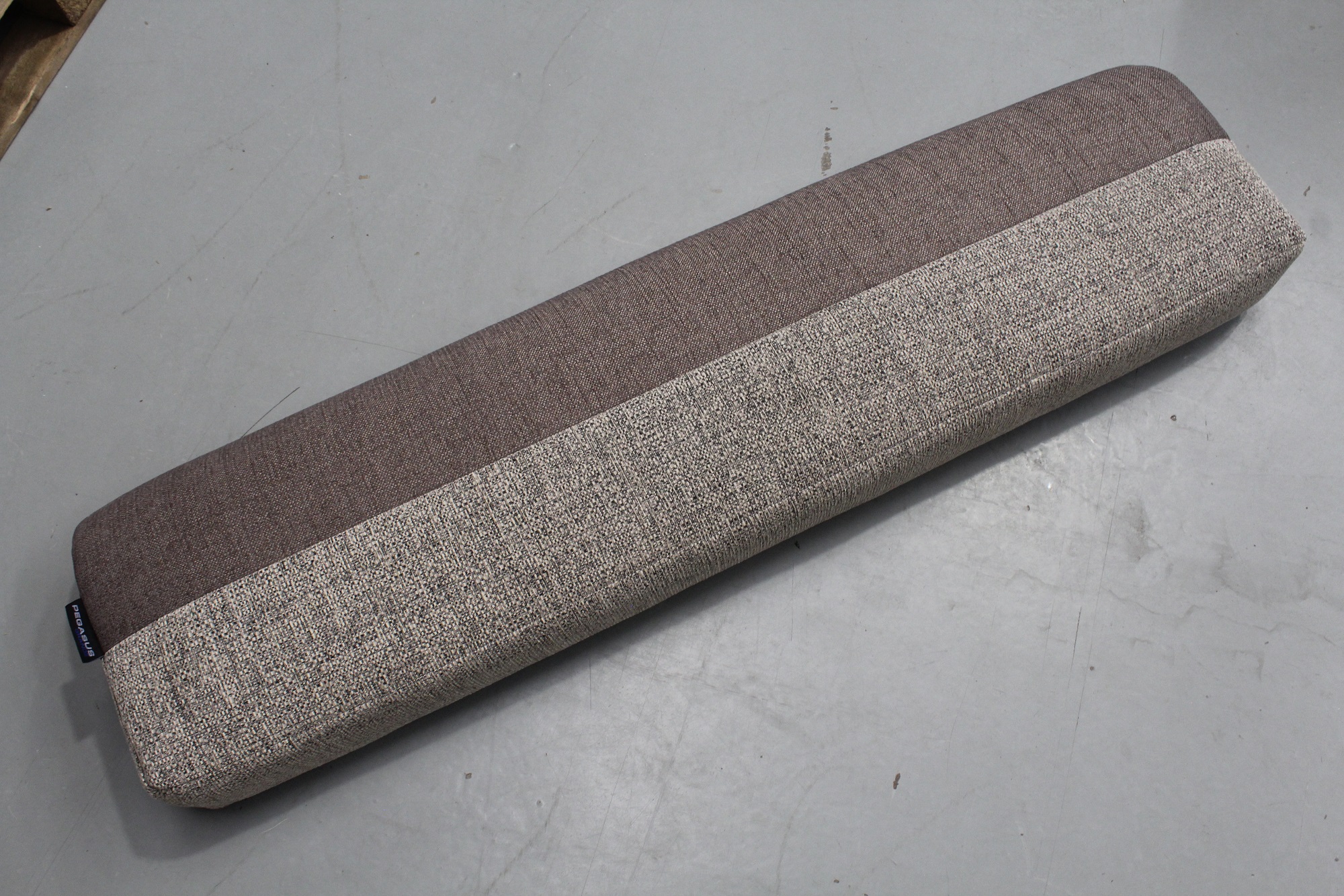 PS6 G Lounge Front Centre Backrest Cushion